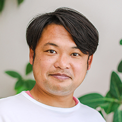 穴澤陸平